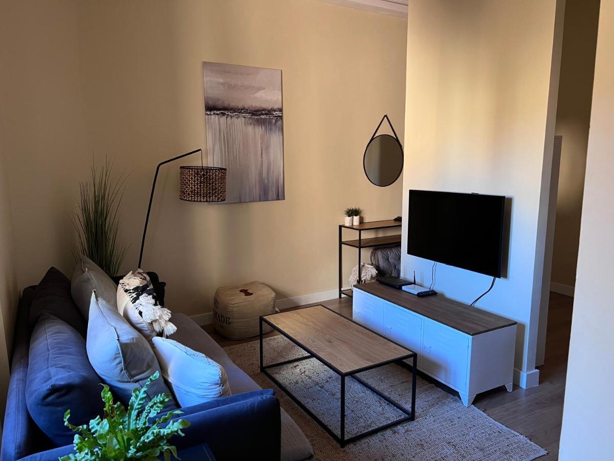 Apartment In Monumental Square Madrid Center エクステリア 写真